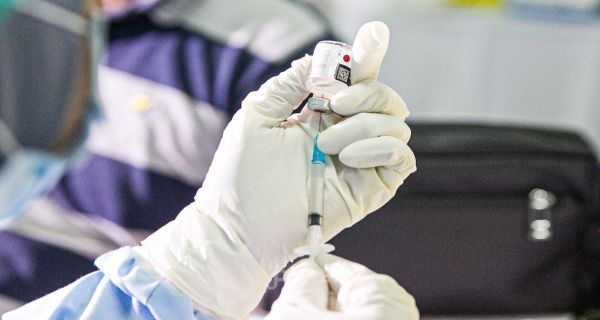 3 Juta Dosis Vaksin Moderna Siap Pakai Tiba di Indonesia