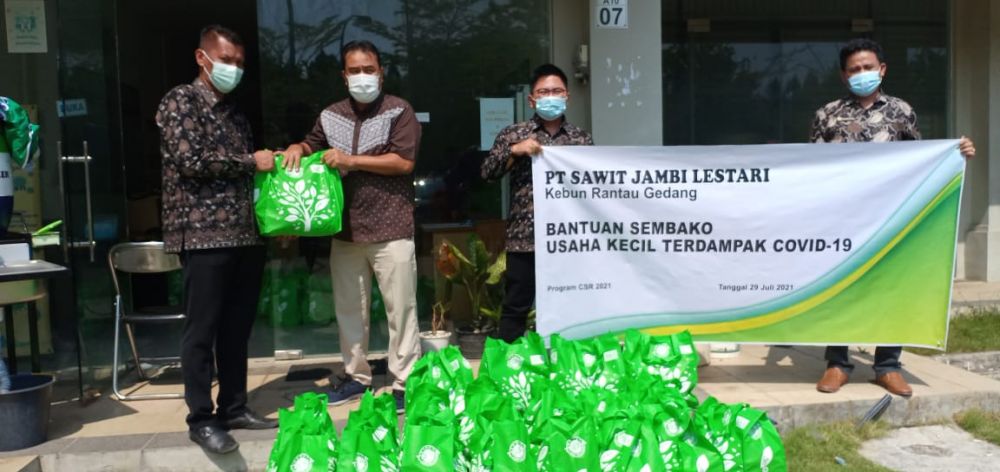 PT Sawit Jambi Lestari Salurkan  Sembako Bagu Usaha Kecil & Rumahan  Terdampak Covid-19