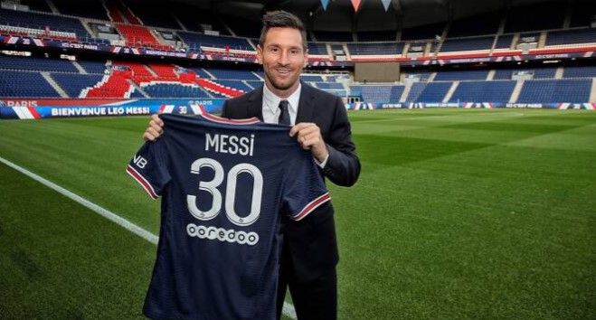 Kurang dari 30 Menit, Jersey PSG Bertuliskan Messi Habis Dipasaran