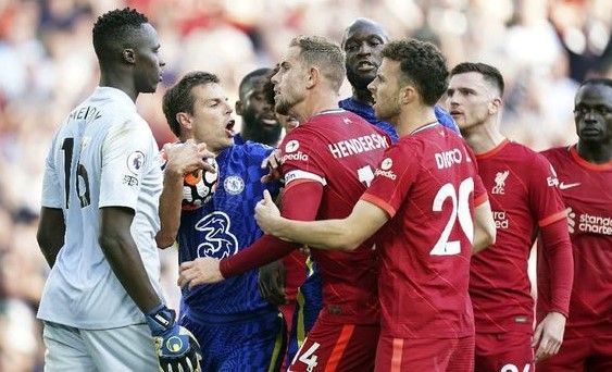 1 Kartu Merah, Laga Panas Liverpool Vs Chelsea Berakhir Imbang 