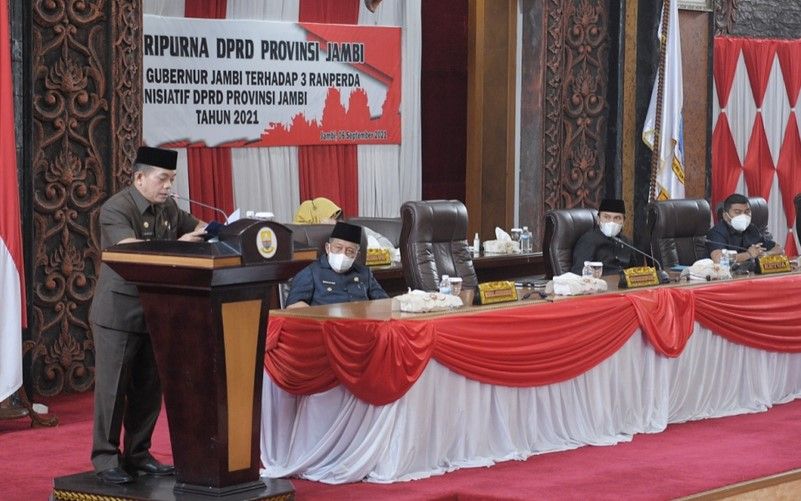 DPRD Provinsi Jambi Gelar Rapat Paripurna Tanggapan Pemerintah Terhadap Tiga Ranperda Inisiatif Dewa