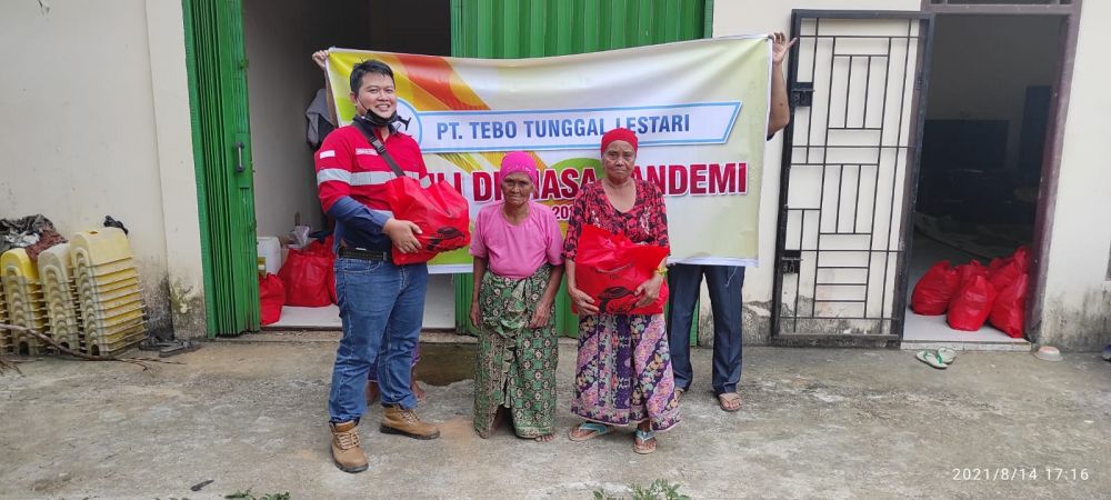 PT Tebo Tunggal Lestari Salurkan Sembako untuk Warga Terdampak Covid-19