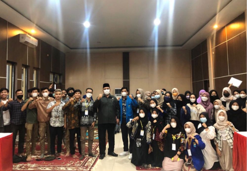 Jadi Pemateri, Anggota DPRD Kemas Alfarabi Paparkan Tentang Islam dan Keindonesiaan