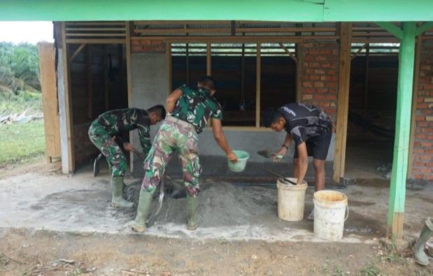 Rehab Gedung SD Pembantu Terus Digenjot Satgas TMMD 112 Kodim Bute