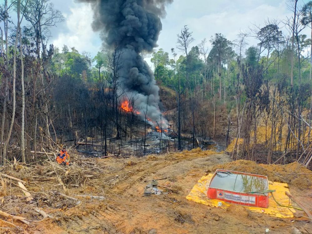 Minyak Masih Menyembur