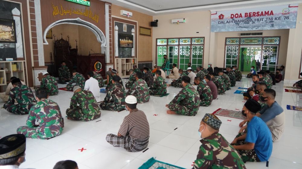  Sambut HUT Ke-76 TNI, Korem 042/Gapu Gelar Doa Bersama