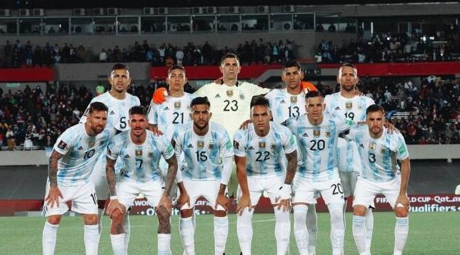Argentina Hajar Uruguay 3-0