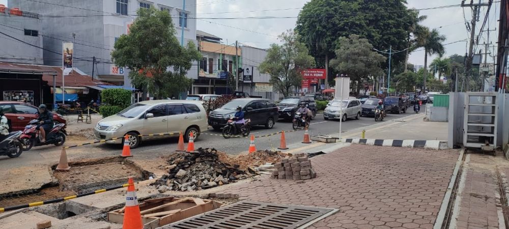 Jalan Jenderal Sudirman Macet