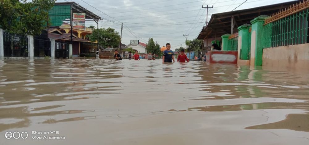 Sungai Batang Merao Meluap, Sekolah di Kerinci Terendam