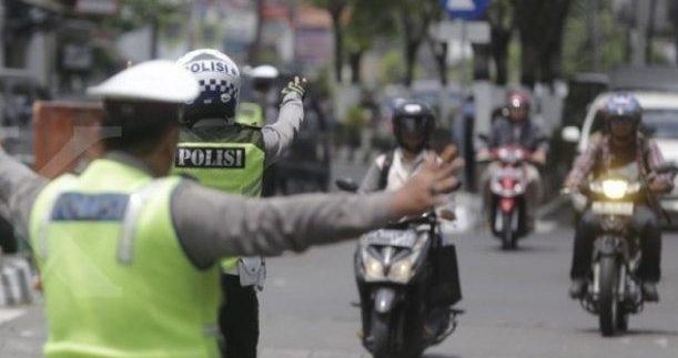 Sopir Truk Pelanggar Paling Banyak