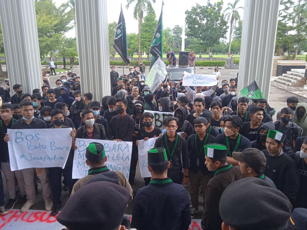 Ancam Blok Jalan Batu Bara