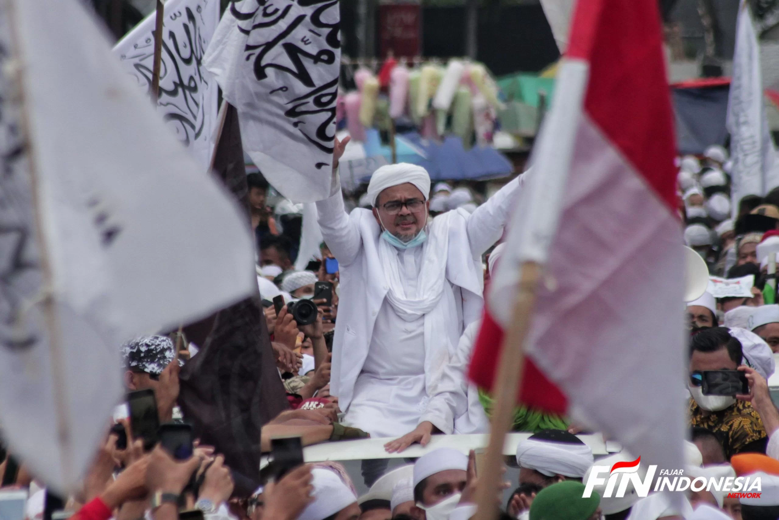 MA Kurangi Hukuman HRS Dua Tahun, HNW: Keonaran di Media Massa Itu Kesalahan Habib Rizieq?