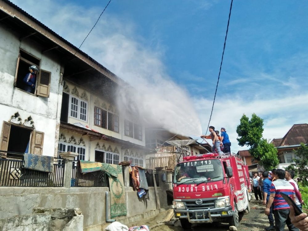 Lima Bulan Anggota Damkar Belum Digaji