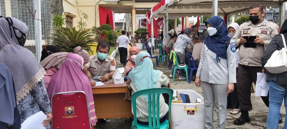 Jasa Raharja Gelar Pelayanan Kesehatan Gratis dalam Giat Vaksinasi di Samsat Kota Jambi