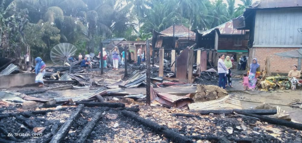 1 Masjid dan 17 Rumah di Cermin Nan Gadang, Sarolangun Hangus 