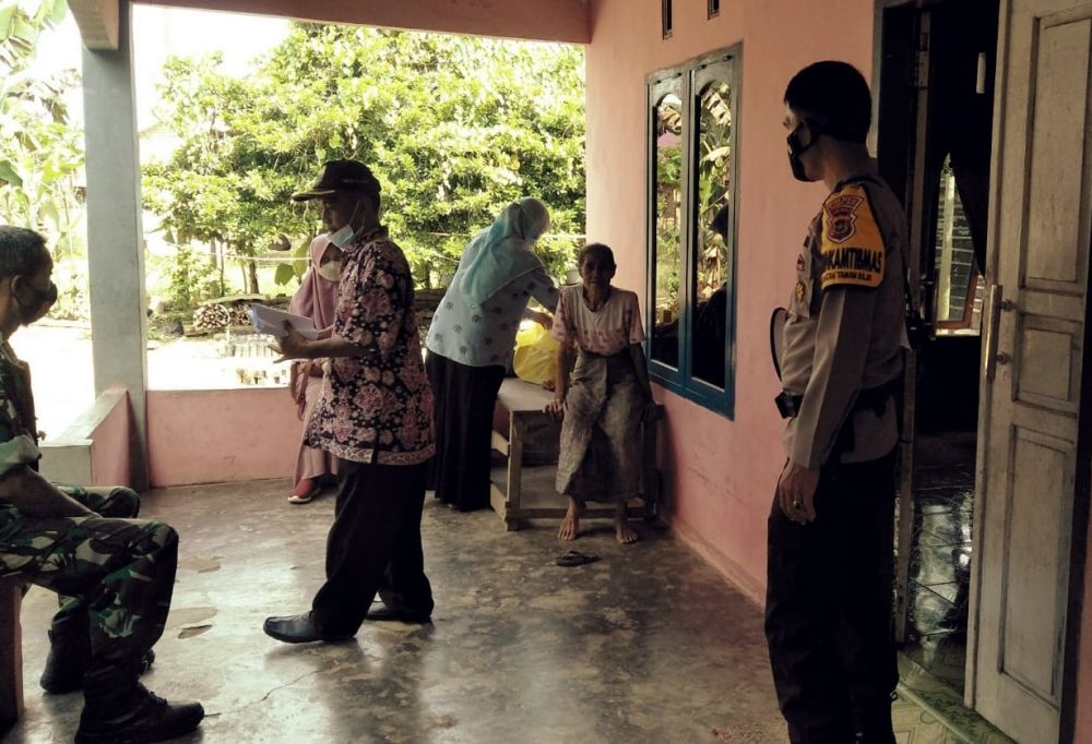 Mudahkan Vaksinasi, Sambangi Rumah Warga