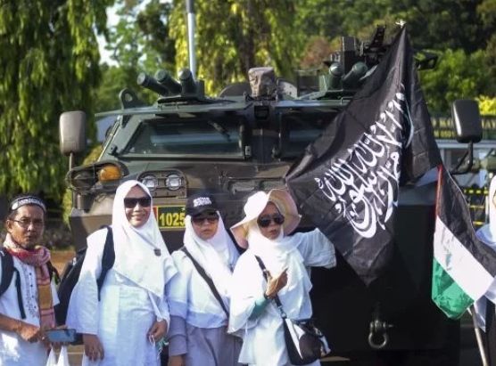 Massa Aksi Reuni 212 Dibubarkan, Polisi: Oke Foto-foto Dulu