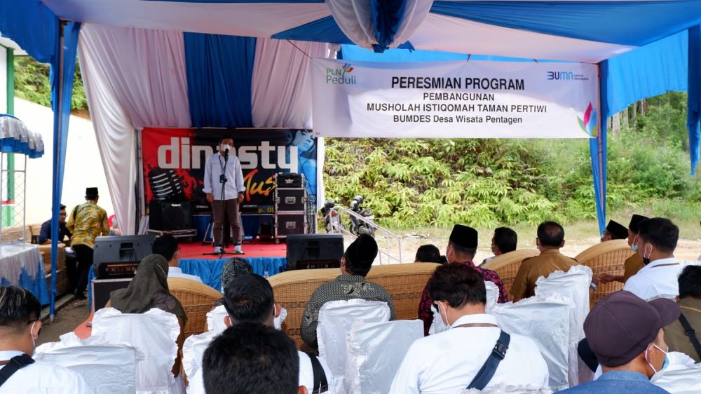 PLN UP3 Muarabungo Resmikan Musala Istiqomah di Desa Wisata Taman Pertiwi Kabupaten Kerinci