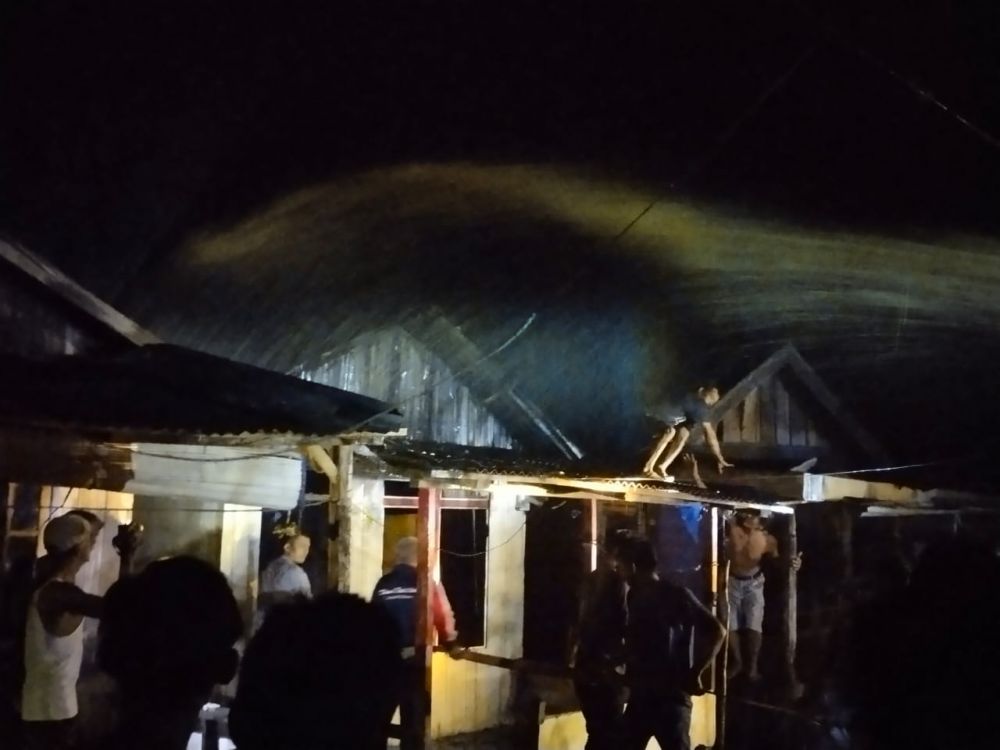 Rumah Warga di Nipahpanjang Hangus, Api Diduga dari Lilin