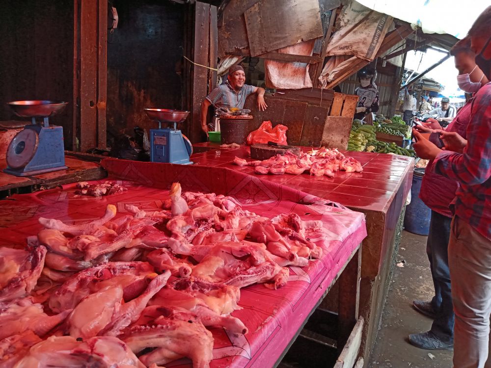 Ayam Potong Eceran Mulai Naik