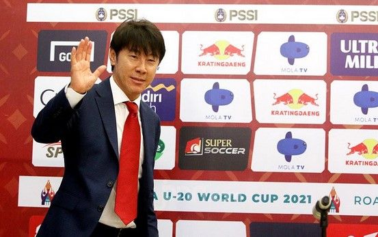 Timnas Indonesia vs Singapura: Kebiasaan Unik Shin Tae Yong Sebelum Pertandingan   
