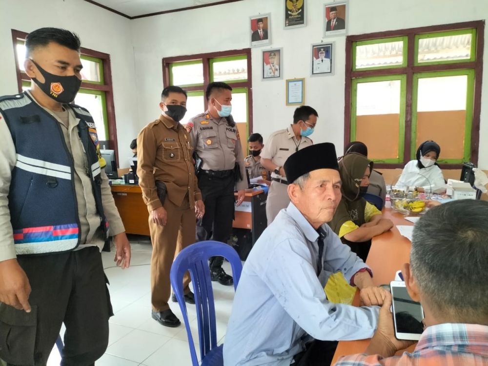 Vaksinasi Gratis, Warga Kemantan Hilir Antusias