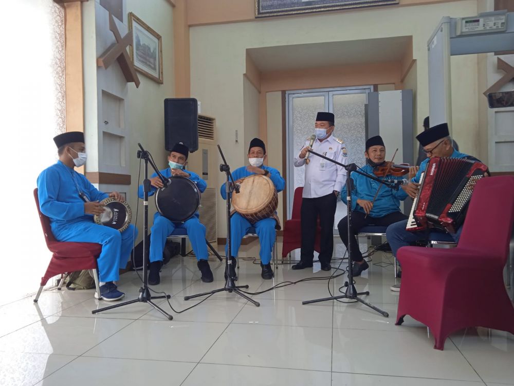 Cinta Daerah, Gubernur Jambi Nyanyikan Lagu Melayu Jambi saat akan Sambut Wakil Ketua MPR RI