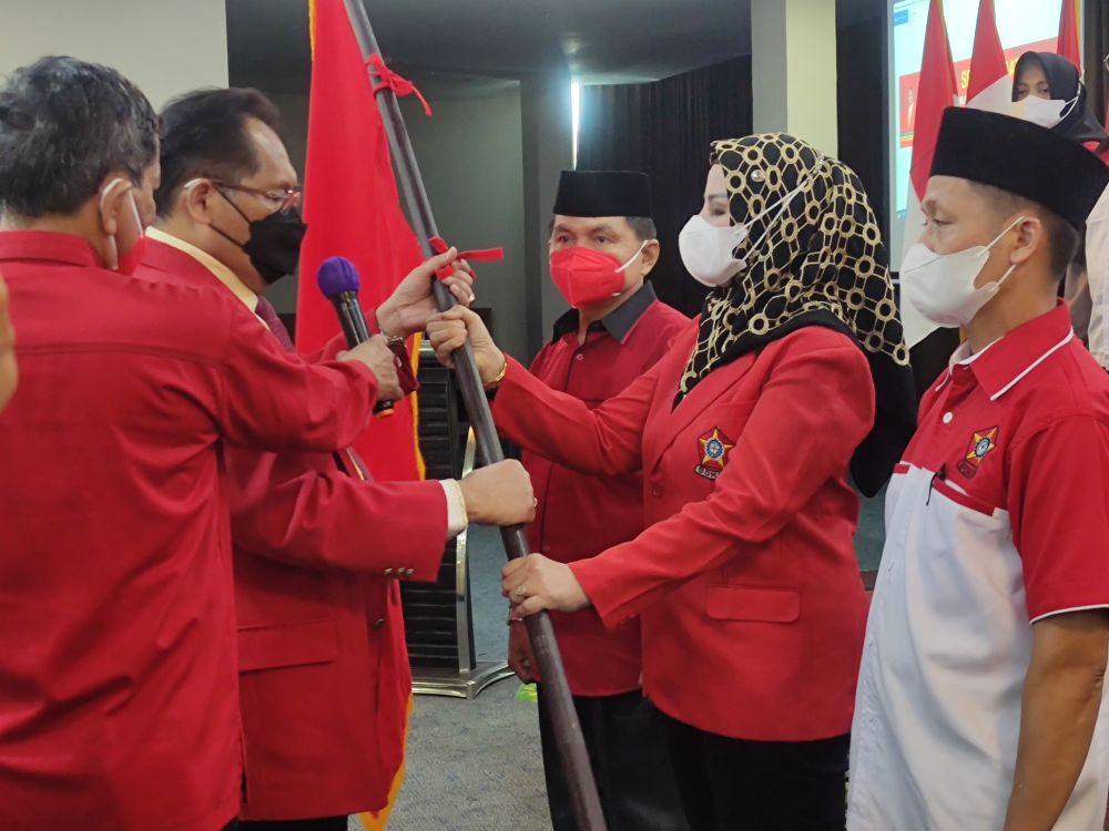 Depinas Soksi Ali Wongso Lantik Hariatia Ketua Depidar Soksi Provinsi Jambi Periode 2022-2026