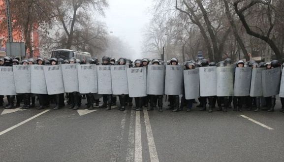 Kabar Terbaru dari Kazakhstan: Kediaman Presiden Dibakar, Rusia Jilat Ludah Sendiri   