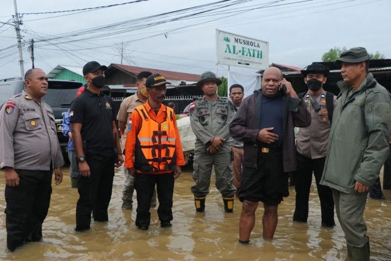 Banjir dan Longsor Terjang Jayapura, 2 Korban Meninggal Dunia Diterbangkan ke Surabaya