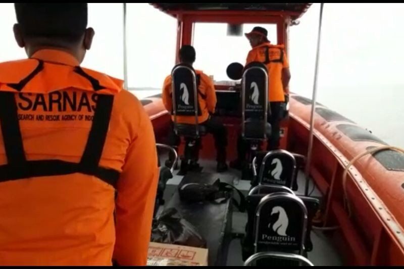 Sampan Terbalik, 7 Orang Tenggelam di Sungai Batang Labuh Riau, 4 Korban Hilang