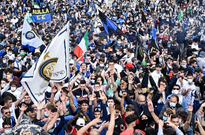 Gegara Omicron, Penonton Liga Italia Serie A Dibatasi Hanya 5.000 Orang