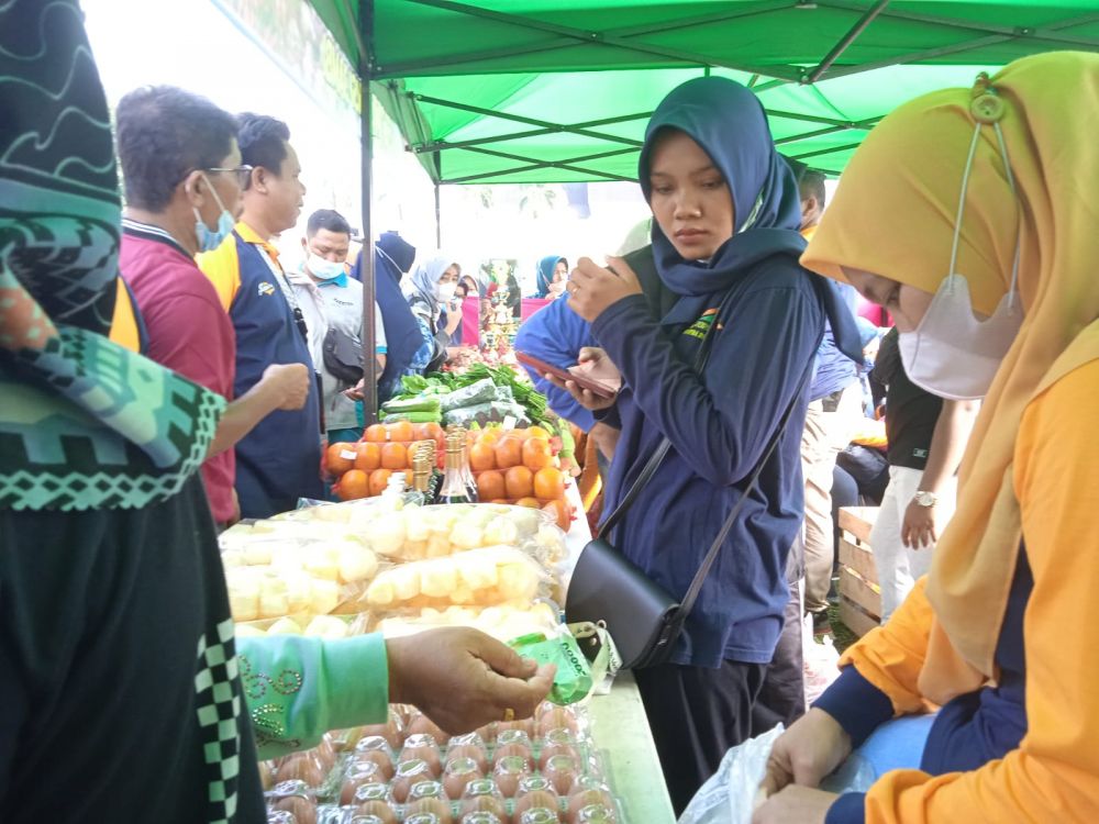 Diserbu Emak-Emak, Pasar Tani di Kantor Gubernur Jambi Ramai Pembeli