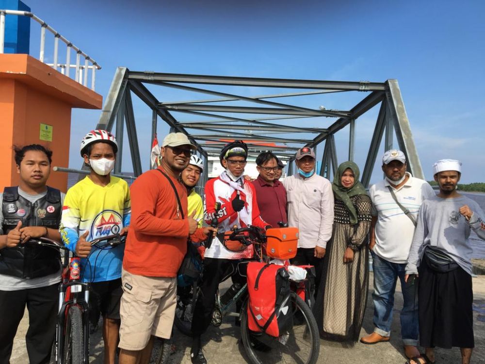 Salut, Pemuda Asal Magelang Ini Berangkat ke Tanah Suci Pakai Sepeda