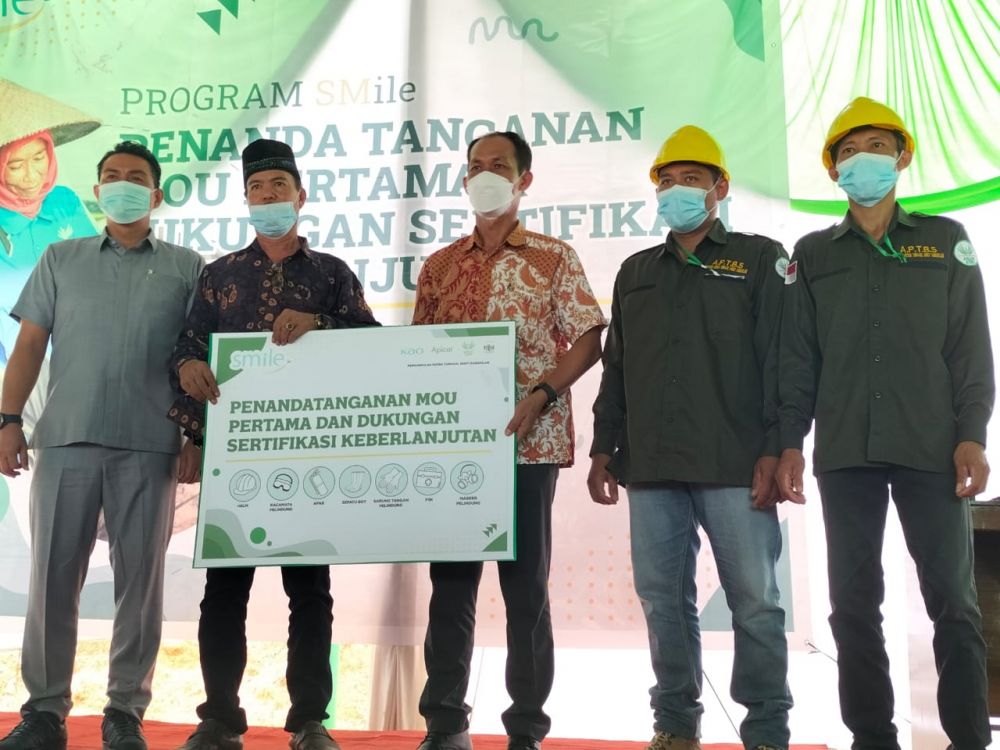   Inklusi membawa SMILE kepada Petani Swadaya