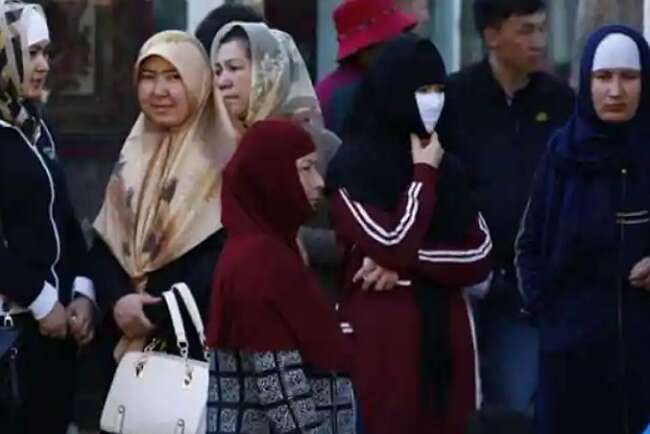Ajari Anak-anak Al Quran, Wanita Uighur Divonis 14 Tahun Penjara