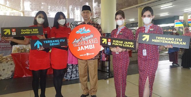 Ini Cara Pramugari Lion Air Group Kampanye Gernas Bangga Buatan Indonesia