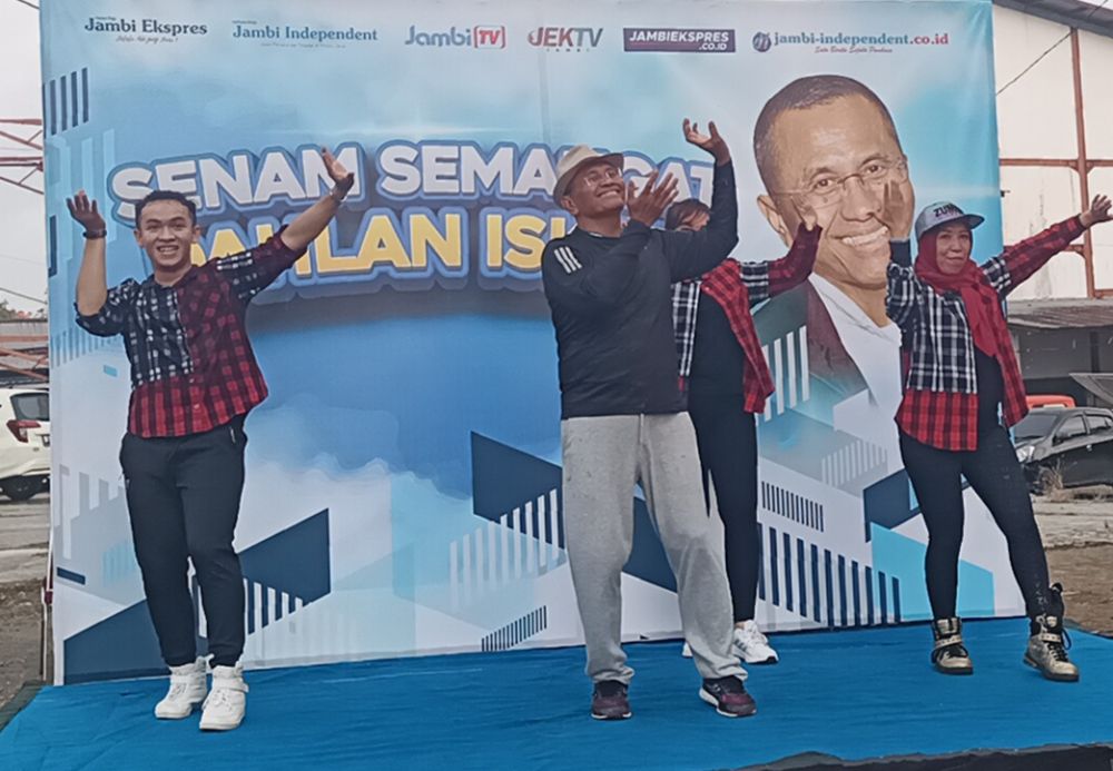 Seruuuu! Senam Semangat Bersama Dahlan Iskan