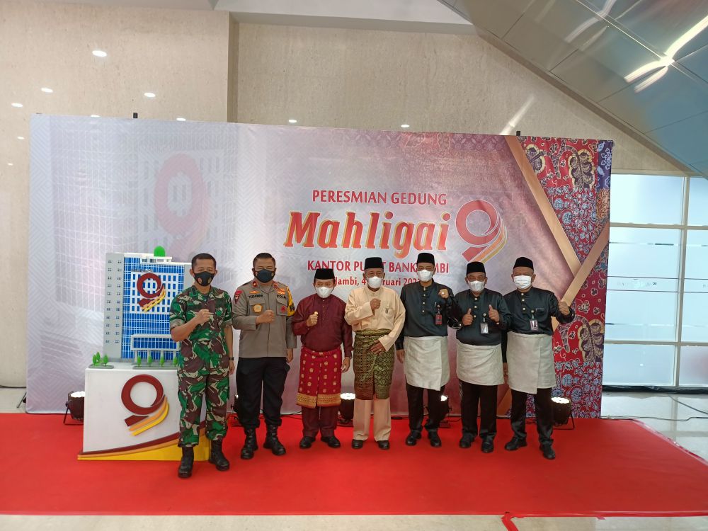 Bersiap Peresmian Gedung Mahligai 9 Bank Jambi, Gubernur Tinjau Lantai I