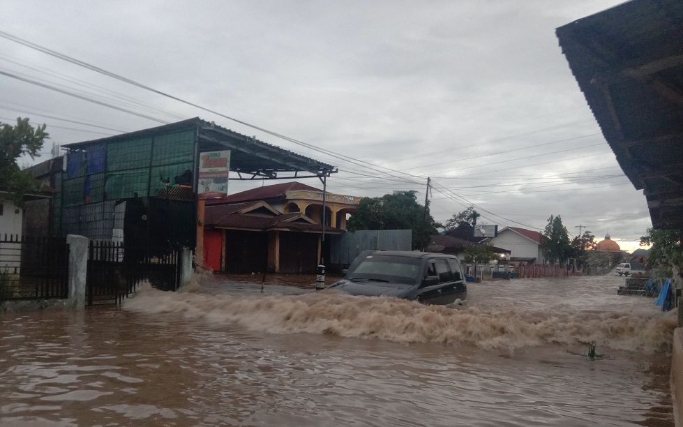 Dua Desa Dilanda Banjir, Puluhan Rumah dan Sekolah Terendam