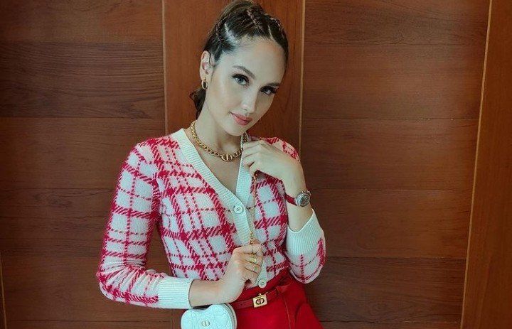 Dituding Menyerobot Antrean Tes Covid-19, Cinta Laura Bilang Begini