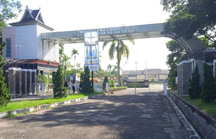 Wali Murid SMA TT Cemas, Kasus Covid-19 Makin Tinggi