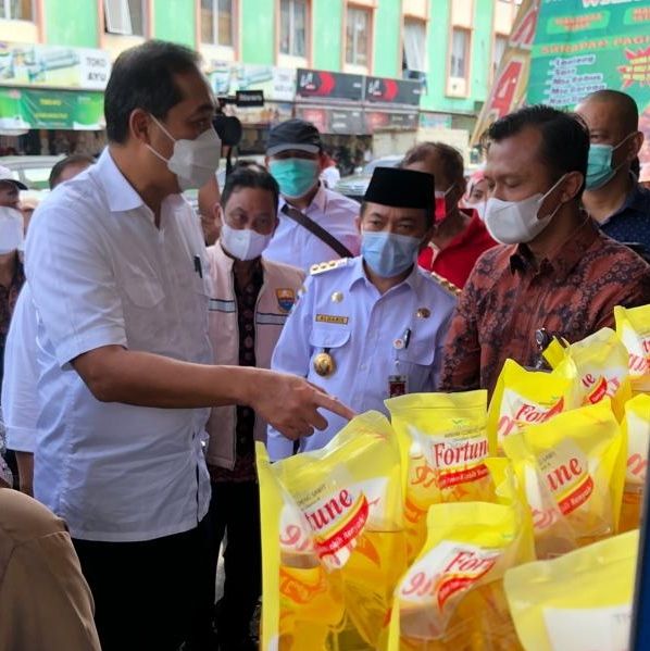 Stok Tak Sesuai Pasokan dari Pusat, Ada Indikasi Penimbunan Minyak Goreng di Jambi