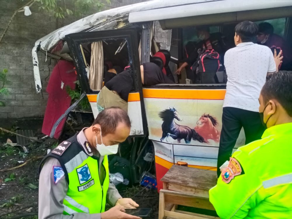Kelalaian Sopir Bus, Diduga Jadi Penyebab Kecelakaan Bus dan Kereta di Tulungagung