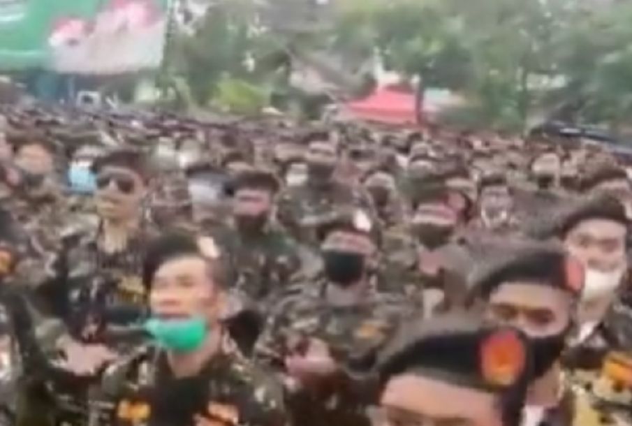 Ngeri, Pasukan Banser Rapatkan Barisan, Siap Pasang Badan untuk Gus Yaqut