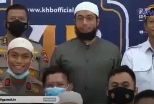Khalid Basalamah Pernah Diundang Ceramah di Markas Polisi, Netizen Komentar Begini