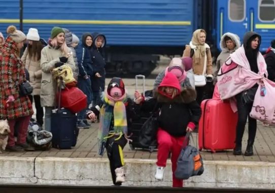 Menyedihkan.. Invasi Rusia, Ribuan Warga Ukraina Mengungsi di Polandia