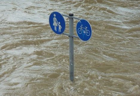 Akibat Hujan, Cirebon Dilanda Banjir Ketinggian Dua Meter