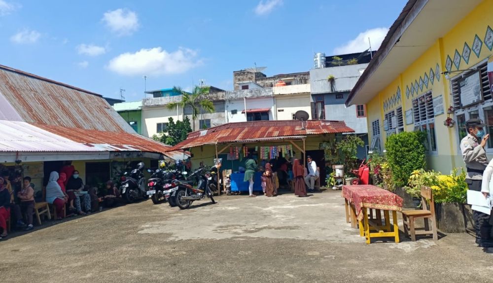 Ruang Kelas di SDN 163 Kota Jambi Buat Tak Nyaman, Dinding Papan dan Berdebu