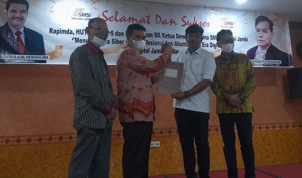 Jabat Ketua Dewan Pembina SMSI Jambi, Ini Pesan SAH